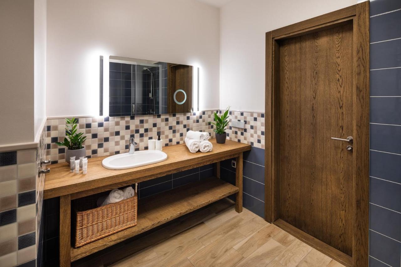 Riga Riverside Spacious One Bedroom Apartment Bagian luar foto