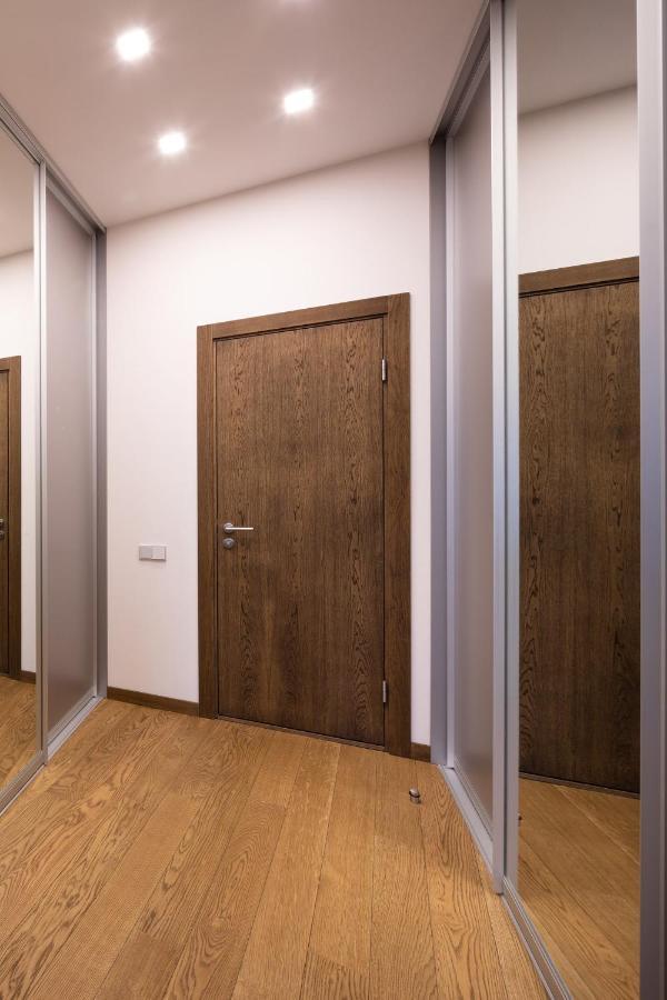 Riga Riverside Spacious One Bedroom Apartment Bagian luar foto
